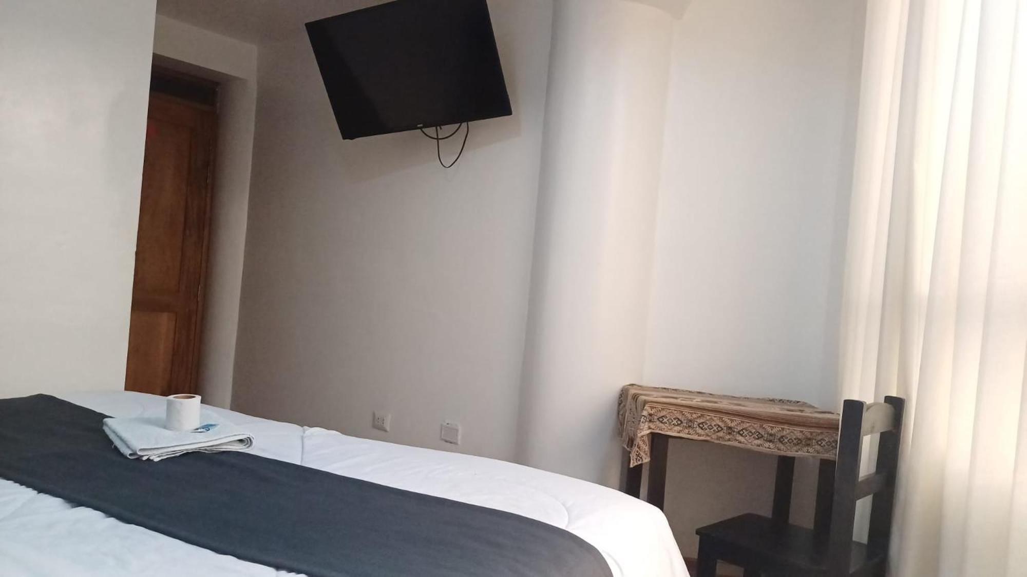 Qory Punku Militar Guest house Cusco